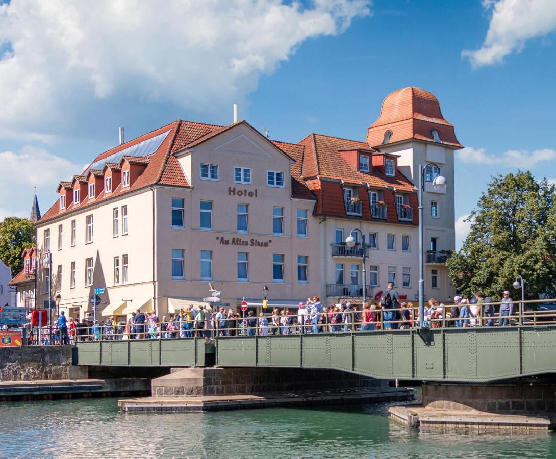 Hotel Am Alten Strom Rostock Esterno foto