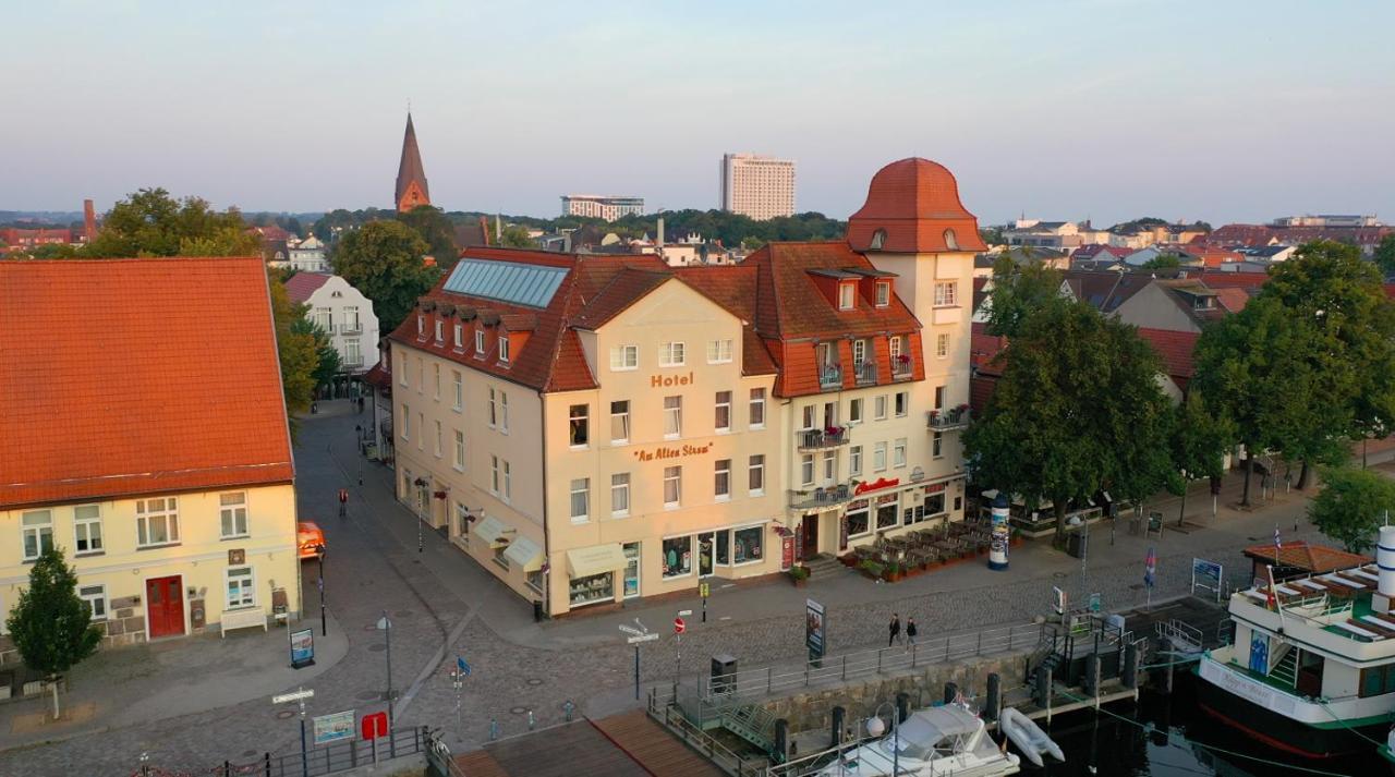 Hotel Am Alten Strom Rostock Esterno foto