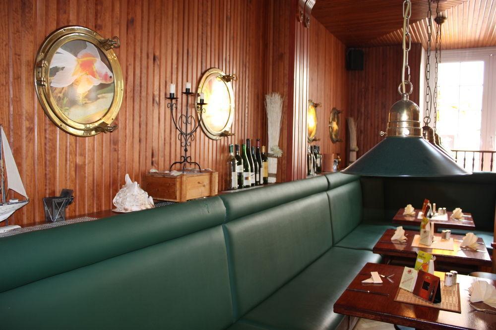 Hotel Am Alten Strom Rostock Esterno foto